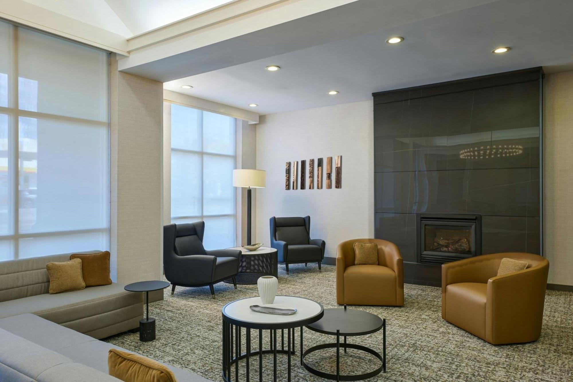 By Marriott Universities At The Capitol 3* Tallahassee