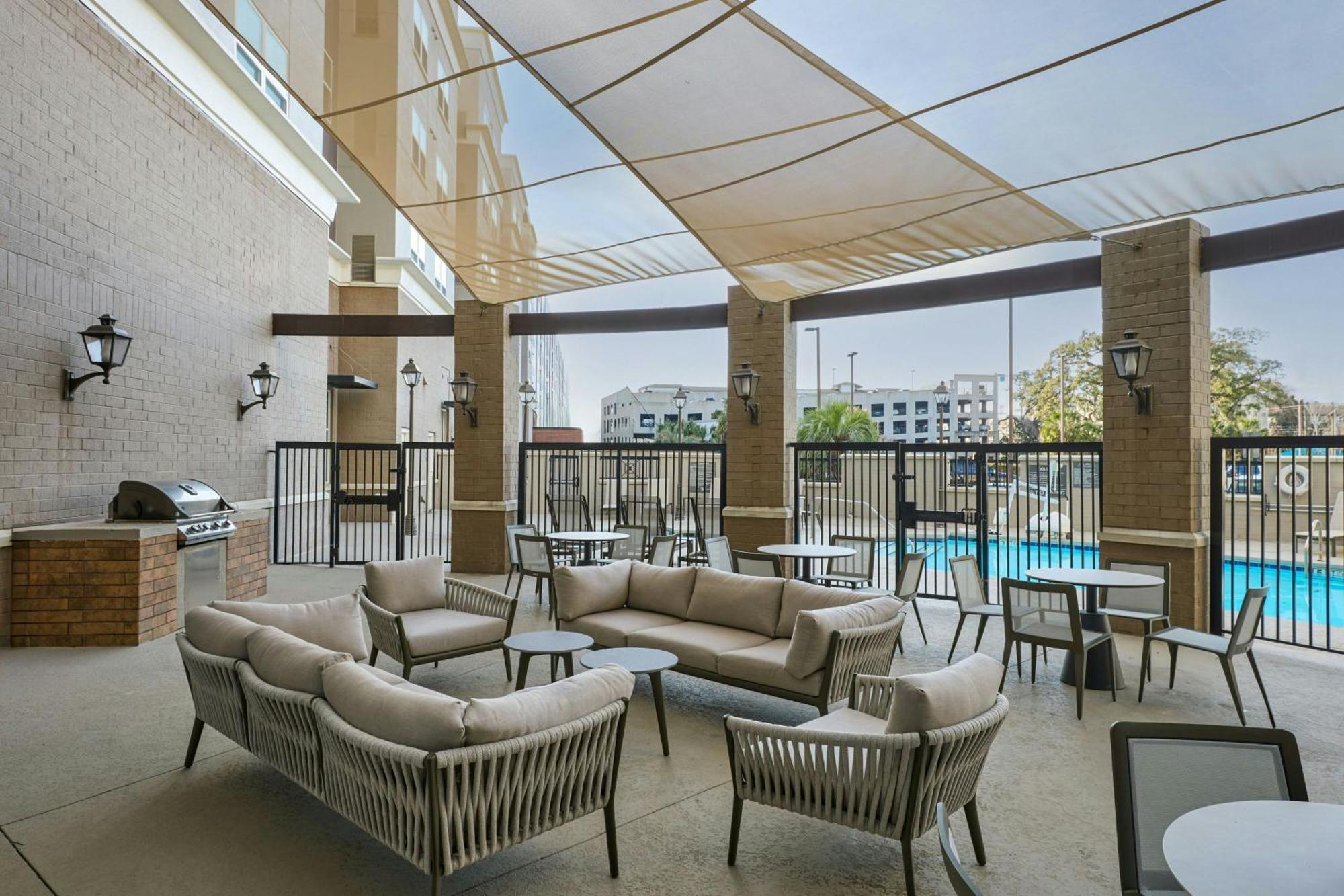By Marriott Universities At The Capitol 3* Tallahassee